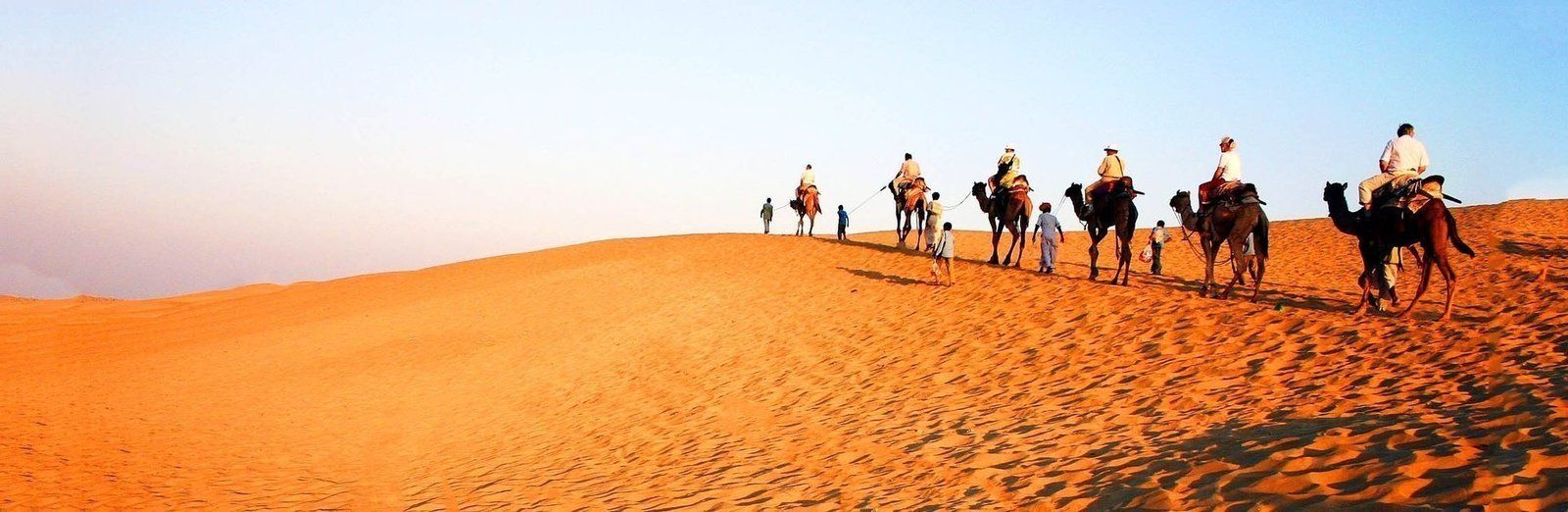 Voyageons dans le désert du Thar et la ville de Jaisalmer en Inde
