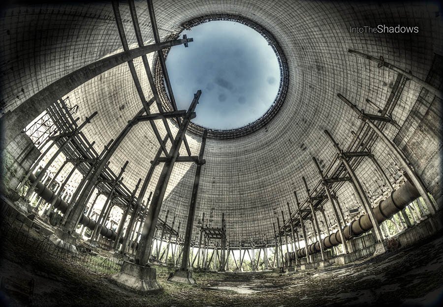 Intérieur de la tour de refroidissement de Tchernobyl