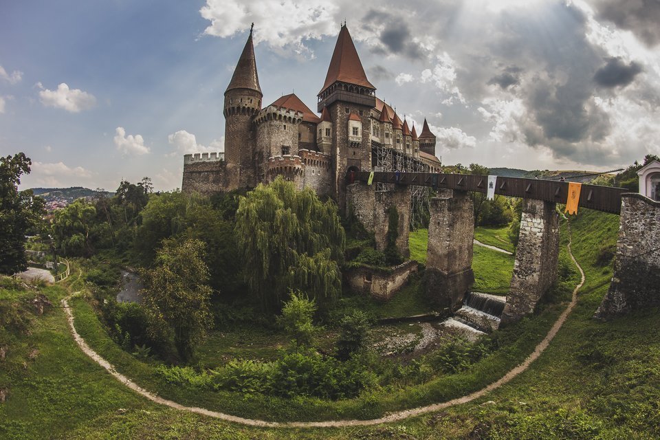 Château de Corvin de l'extérieur, Roumanie