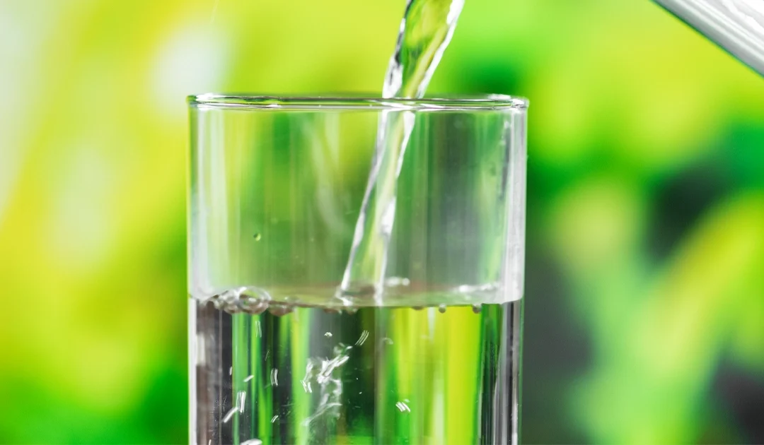 L’eau alcaline a des bienfaits pour la santé : info ou intox ?
