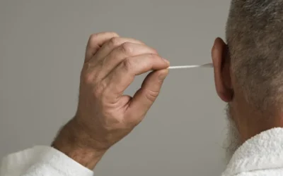Comment se nettoyer les oreilles ? Faut-il utiliser des cotons-tiges ?